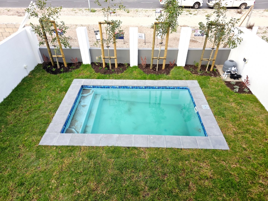 4 Bedroom Property for Sale in Sandown Western Cape